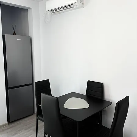 Si Homes, Cozy Apartment, Covered Parking, Fast Wi-fi Διαμέρισμα *